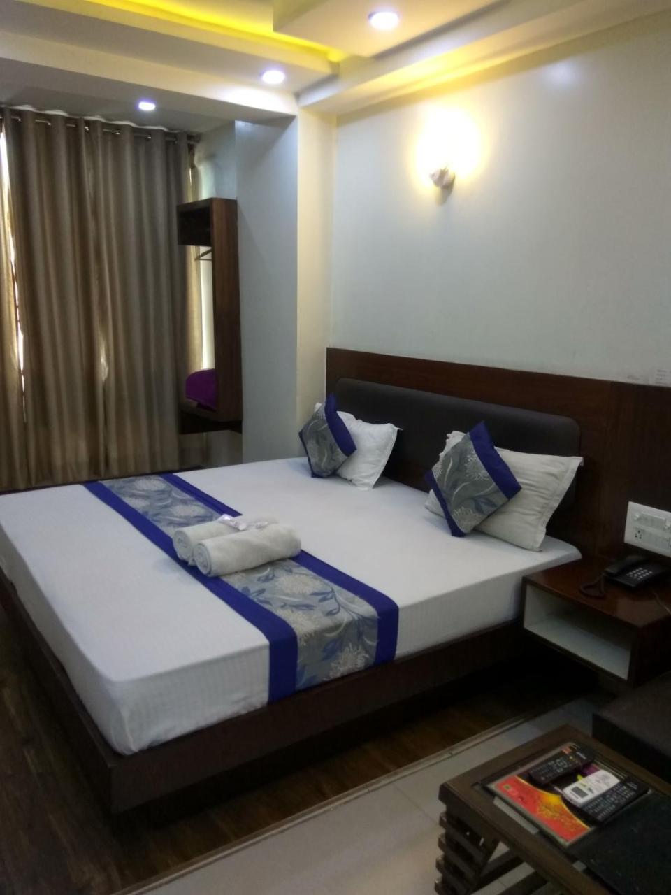 Hotel Le Mem Delhi Zewnętrze zdjęcie