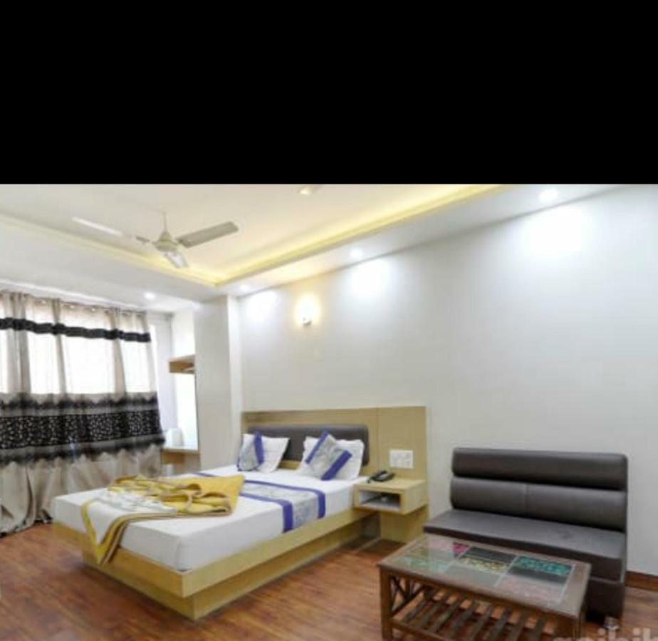 Hotel Le Mem Delhi Zewnętrze zdjęcie