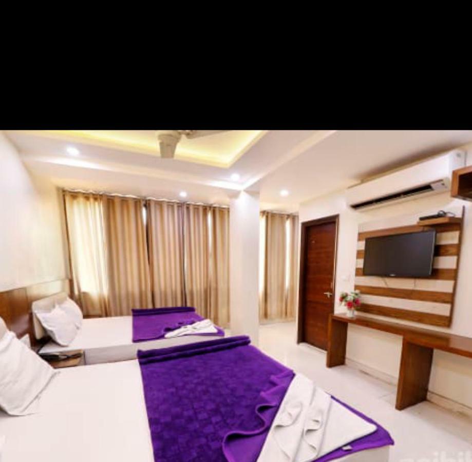 Hotel Le Mem Delhi Zewnętrze zdjęcie