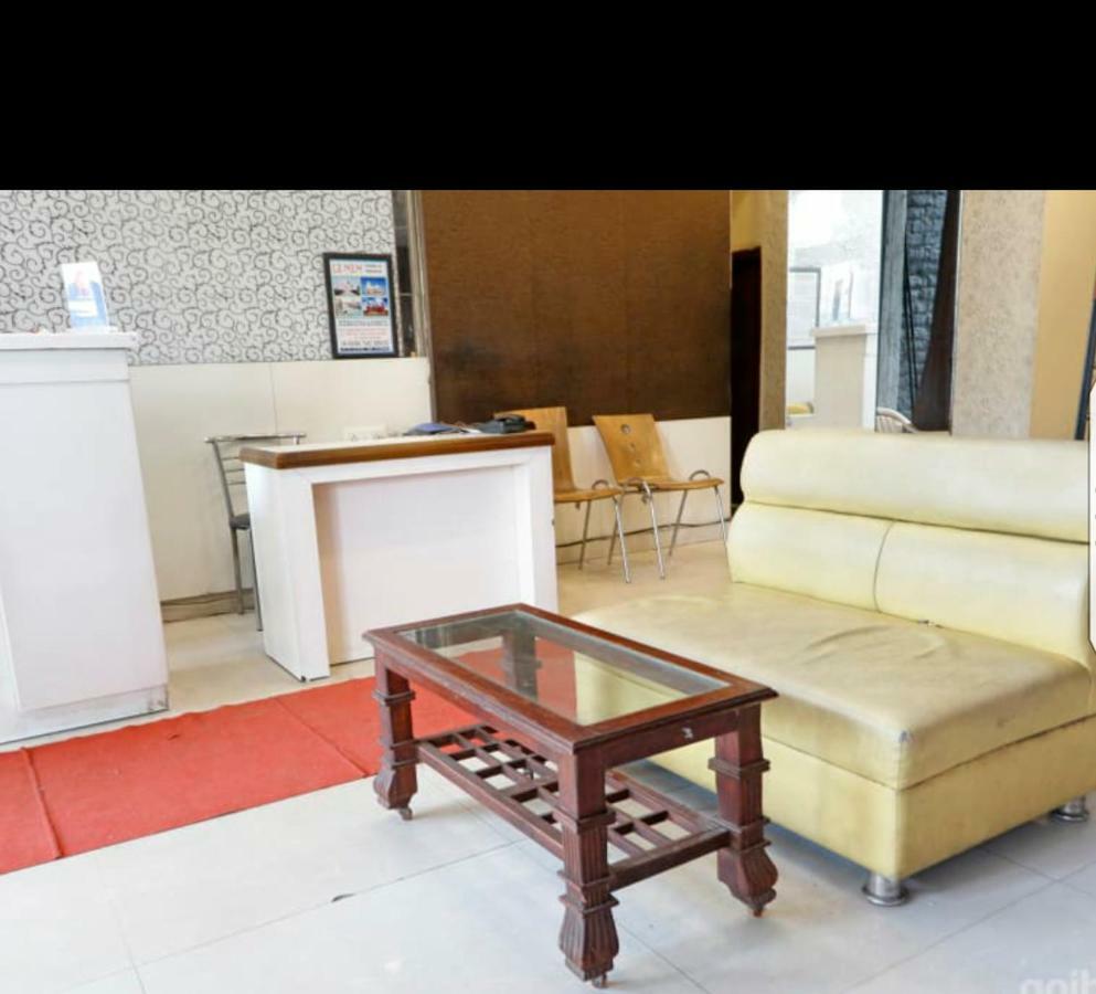 Hotel Le Mem Delhi Zewnętrze zdjęcie