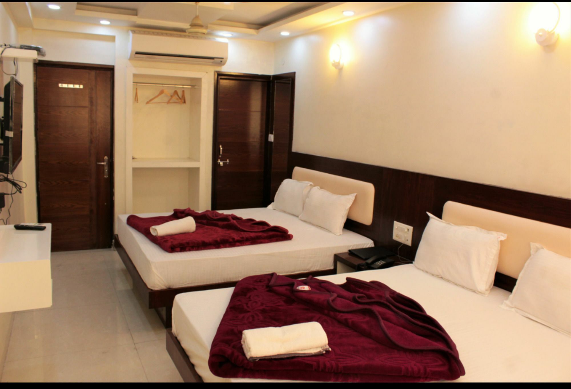 Hotel Le Mem Delhi Zewnętrze zdjęcie